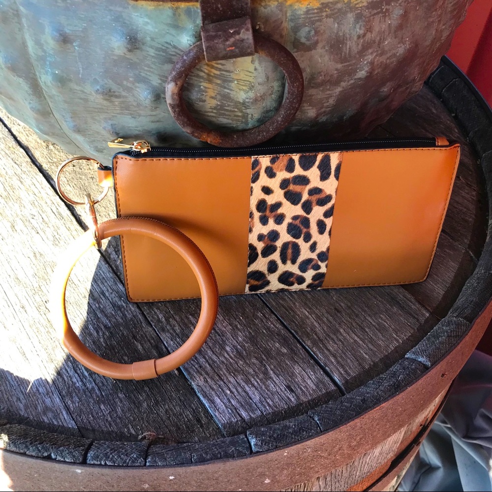 On the town leather bracelet key pouch